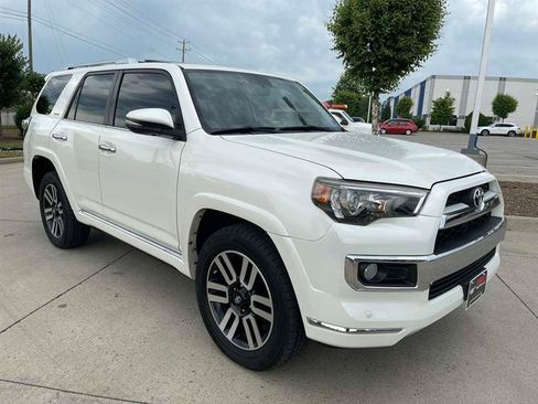 Used 2018 Toyota 4Runner Limited AWD/4WD image 14