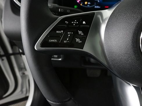 New 2026 Mercedes-Benz GLB 250 image 10