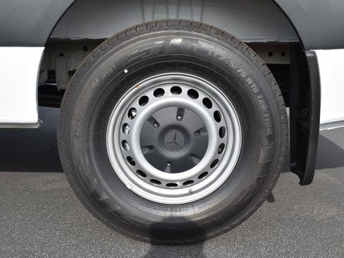 New 2025 Mercedes-Benz Sprinter 2500 image 14