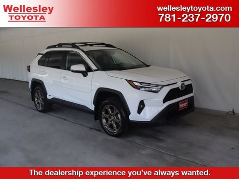 Used 2023 Toyota RAV4 AWD Hybrid image 1