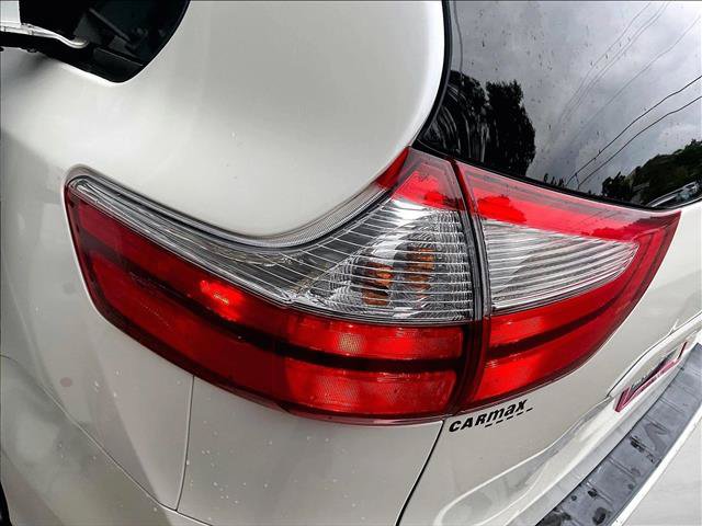 Used 2017 Toyota Sienna XLE FWD image 30
