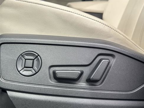 Used 2025 Audi Q5 Premium Plus AWD/4WD image 14