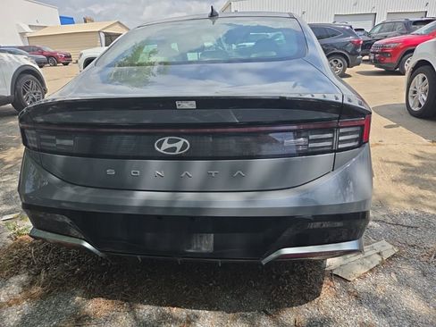 Used 2025 Hyundai Sonata SEL FWD image 8