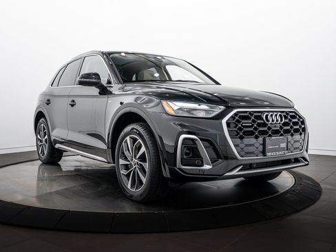 Certified 2023 Audi Q5 2.0T Premium Plus w/ Premium Plus Package AWD/4WD image 2