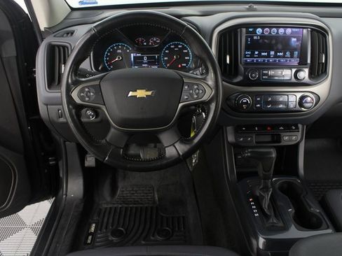 Used 2016 Chevrolet Colorado Z71 image 10