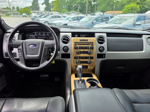 Used 2011 Ford F150 Lariat w/ Lariat Chrome Pkg AWD/4WD image 9