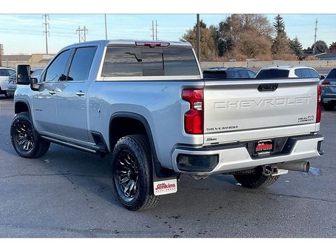 Used 2023 Chevrolet Silverado 3500 High Country w/ Z71 Off-Road Package image 13