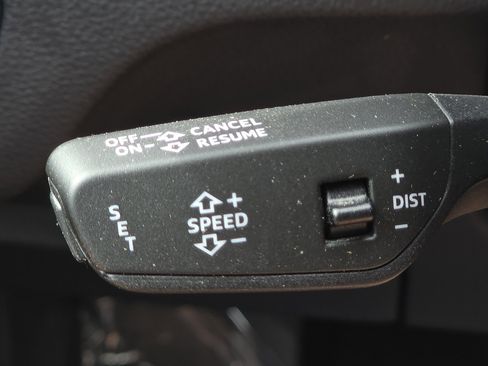 Used 2023 Audi Q5 2.0T Premium Plus AWD/4WD image 16