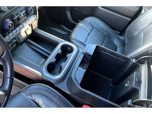 Used 2020 Chevrolet Silverado 2500 High Country w/ Z71 Off-Road Package image 19