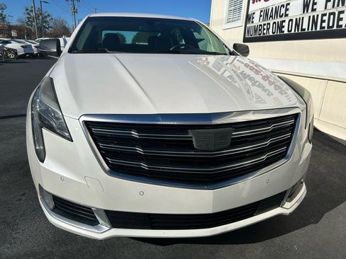 Used 2019 Cadillac XTS Luxury image 3