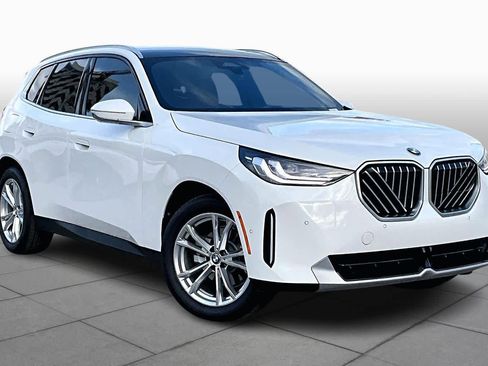 Used 2025 BMW X3 xDrive30i w/ Convenience Package image 2