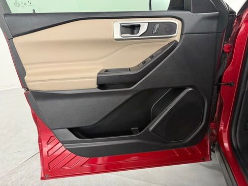 Used 2020 Ford Explorer XLT w/ Equipment Group 202A image 29