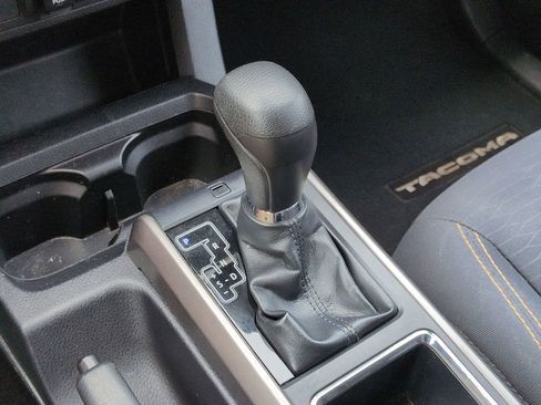 Used 2019 Toyota Tacoma SR5 image 15