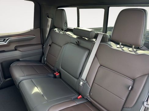 New 2026 GMC Sierra 1500 Denali w/ Technology Package image 13