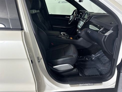 Used 2017 Mercedes-Benz GLS 550 4MATIC image 13