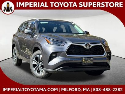 New 2025 Toyota Highlander XLE