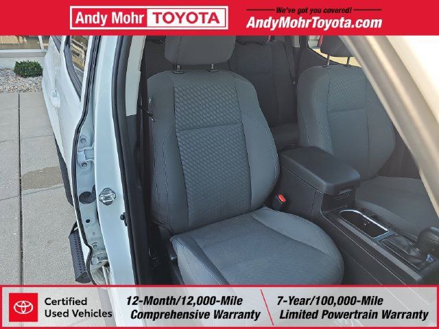 Certified 2023 Toyota Tacoma SR AWD/4WD image 36