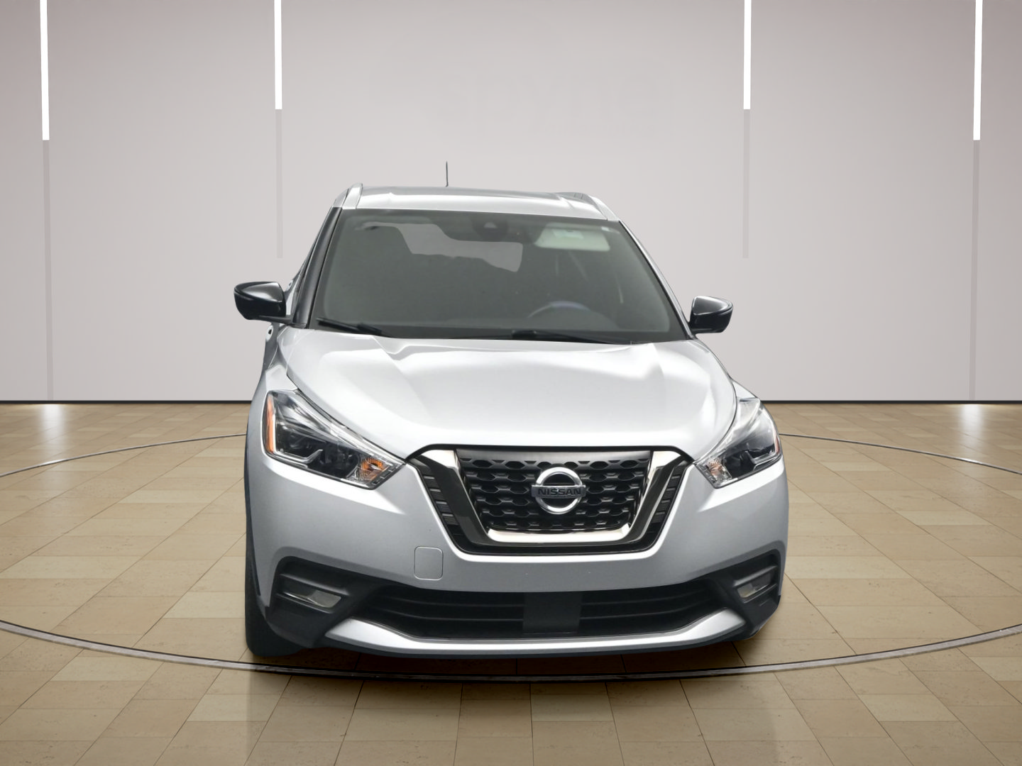 Used 2020 Nissan Kicks SR w/ SR Premium Package FWD image 2