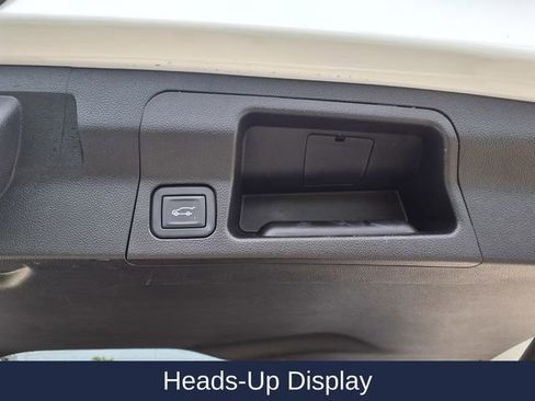 Used 2023 GMC Acadia SLT w/ Elevation Edition FWD image 15
