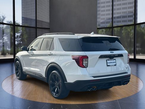 Used 2023 Ford Explorer ST w/ Equipment Group 401A image 4