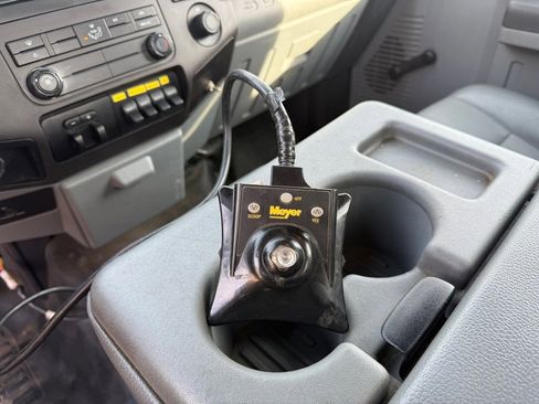 Used 2013 Ford F450 XL w/ High Capacity Trailer Tow Pkg image 17