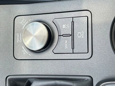 Used 2024 Lexus IS 500 RWD image 29