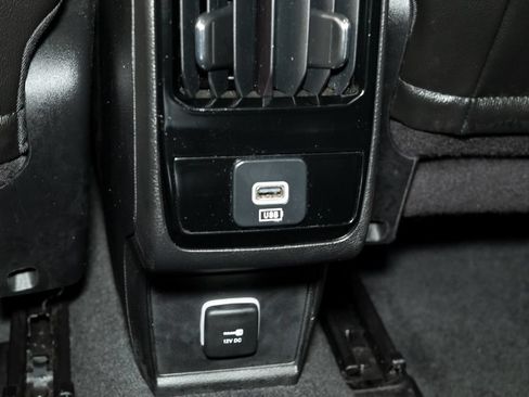 Used 2024 Jeep Compass Latitude AWD/4WD image 21