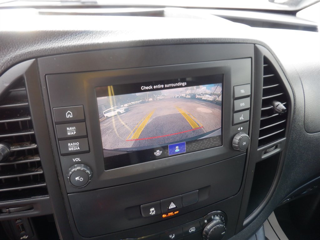 Used 2023 Mercedes-Benz Metris image 16