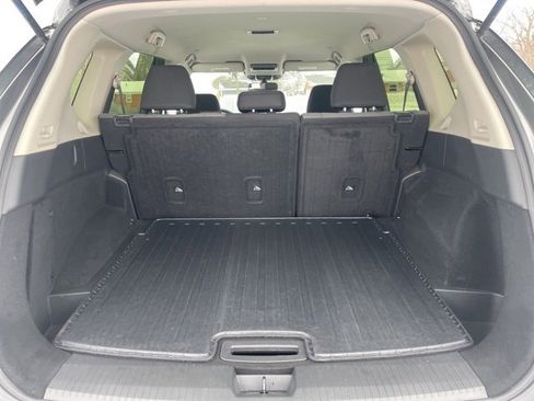 Used 2023 Nissan Rogue SV image 12