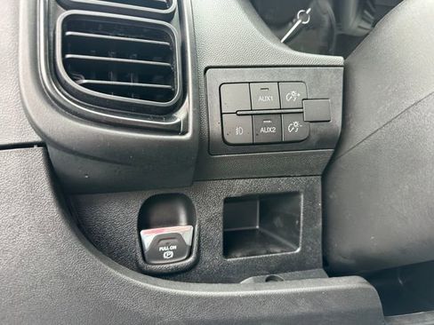 New 2024 RAM ProMaster 2500 w/ Safety Group FWD image 20