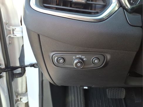 Certified 2023 Chevrolet Equinox Premier image 10