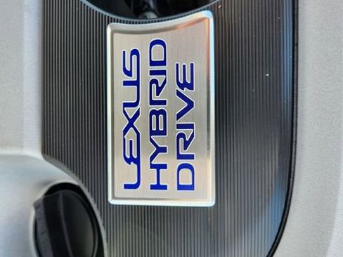 Used 2019 Lexus UX 250h w/ Premium Package image 23