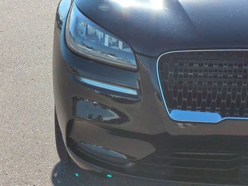 Used 2022 Lincoln Corsair Reserve image 10