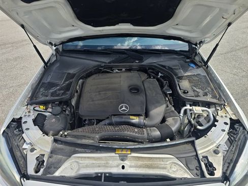 Used 2019 Mercedes-Benz C 300 4MATIC Sedan image 27