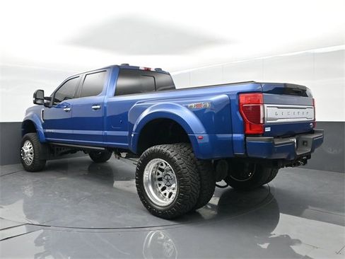Used 2022 Ford F450 Limited image 6