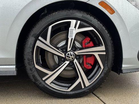 New 2026 Volkswagen GTI SE image 8