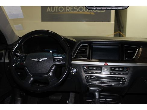 Used 2018 Genesis G80 3.8 image 15