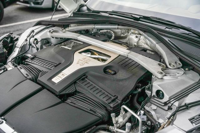 Used 2021 Aston Martin DBX AWD/4WD image 18