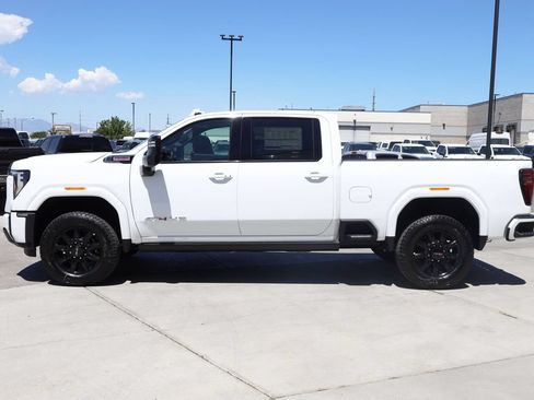 New 2026 GMC Sierra 3500 AT4 w/ AT4 Premium Plus Package AWD/4WD image 3