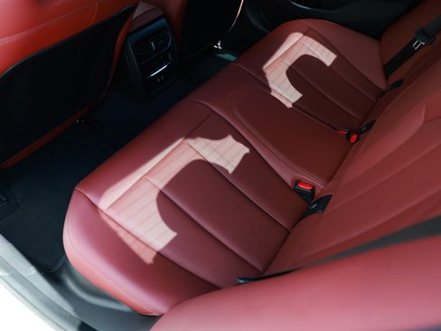 Used 2025 BMW M340i w/ Premium Package RWD image 14