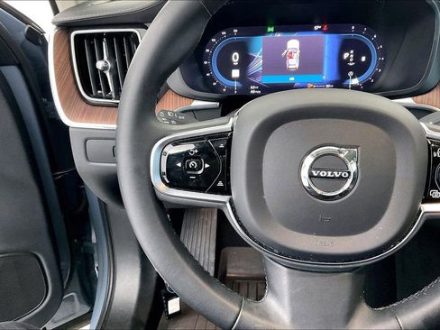 Used 2023 Volvo XC60 B5 Ultimate w/ Climate Package image 27