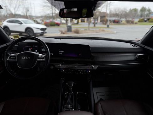 Used 2023 Kia Telluride EX w/ EX Captain's Chair Package AWD/4WD image 27