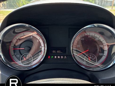 Used 2019 Dodge Grand Caravan SXT image 12