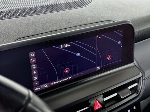 Used 2024 Kia Seltos EX AWD/4WD image 14