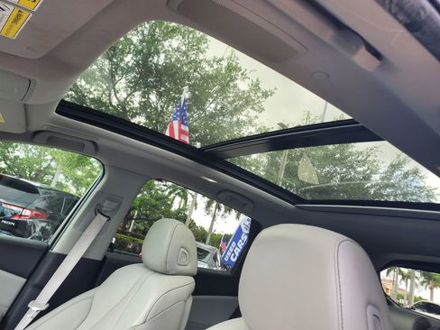 Used 2023 Acura RDX w/ Technology Package image 17