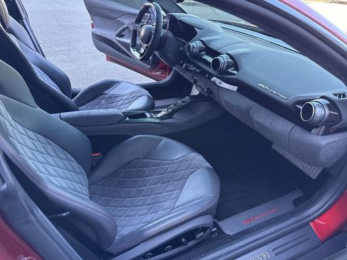 Certified 2019 Ferrari 812 Superfast RWD image 32