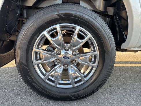 Used 2019 Ford Ranger Lariat w/ Equipment Group 501A Mid image 12