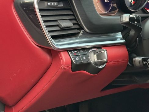 Used 2023 Porsche Panamera Platinum Edition image 28