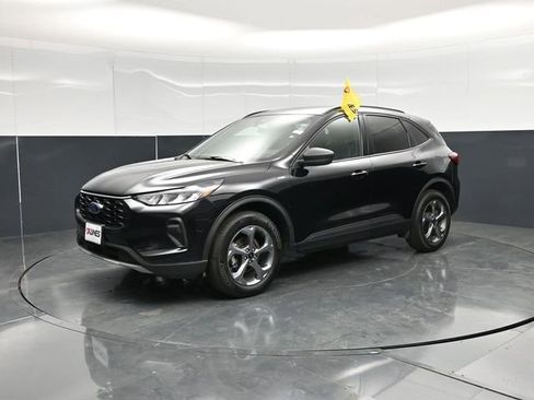 Used 2025 Ford Escape ST-Line AWD/4WD image 8