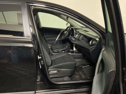 Used 2018 Toyota RAV4 LE w/ All Weather Liner Package AWD/4WD image 35